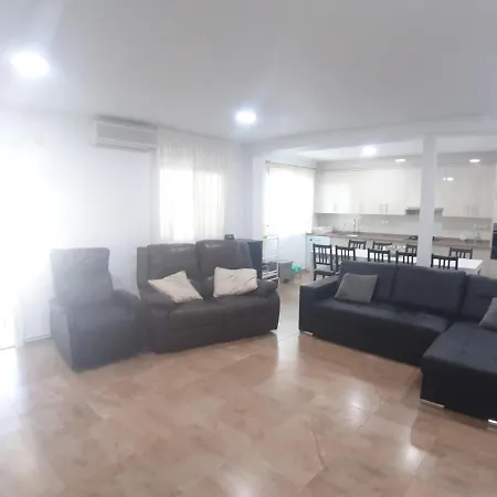 Chalet Jardin Del Mar * تورّيفيِخا